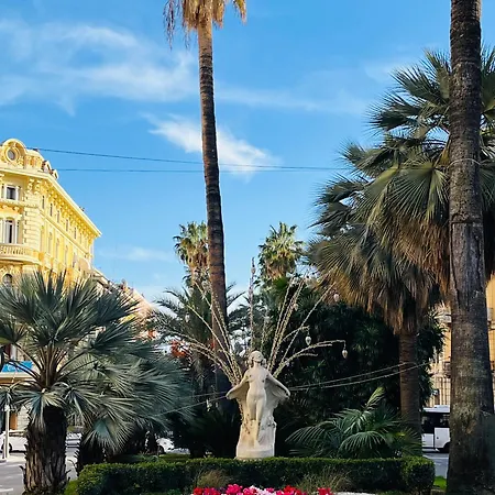 Le Petit Nid - Air Conditioning - A Few Steps From Casino And Ariston Apartmán *