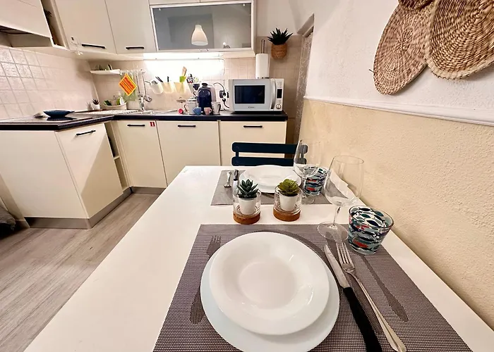 Le Petit Nid - Air Conditioning - A Few Steps From Casino And Ariston * San Remo